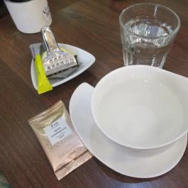 Vasmacska KávéZoo Budapest - Étel/ital