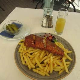 Vasmacska Terasz Budapest - Étel/ital