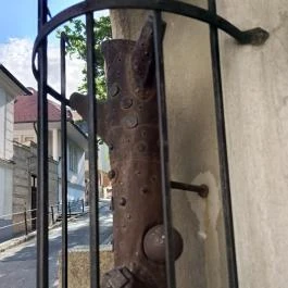 Vastuskó Budapest - Külső kép