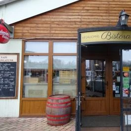 Végállomás Bistro & Wine, Miskolc - Külső kép