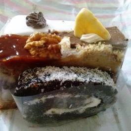 Vegán Édes Élet Cukrászda Budapest - Étel/ital