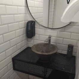 Vegażżi Budapest - Mosdó