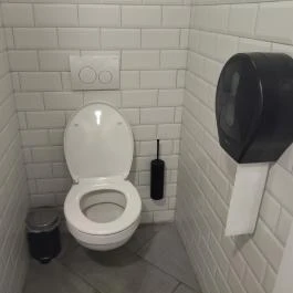 Vegażżi Budapest - Mosdó