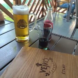 Vejkó Étterem Monor - Étel/ital