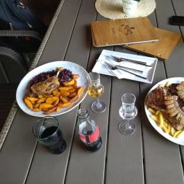 Vejkó Étterem Monor - Étel/ital