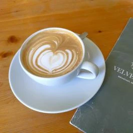 Velvet Cafe Budapest - Étel/ital