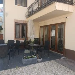 Vén Diófa De Lux Panzió, Szeged - Vendéglátás