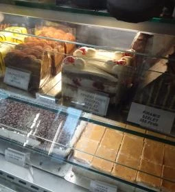 Vén Duna Cukrászda