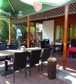 Vendéglő a Négy Remetéhez