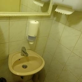 Vendéglő a Négy Remetéhez, Oroszlány - Mosdó