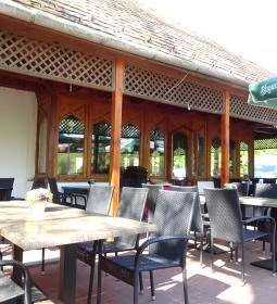 Vendéglő a Négy Remetéhez