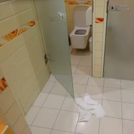 Véndiák Étterem Budapest - Mosdó