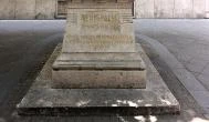 Veres Pálné szobra Budapest - Külső kép