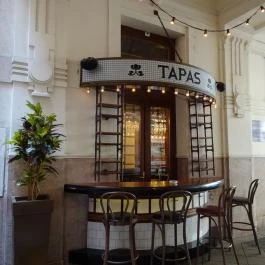 Vicky Barcelona - Gozsdu Udvar Budapest - Külső kép