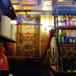 Vicky Barcelona - Gozsdu Udvar Budapest - Belső