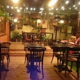 Vicky Barcelona - Gozsdu Udvar Budapest - Belső