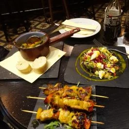 Vicky Barcelona - Gozsdu Udvar Budapest - Étel/ital