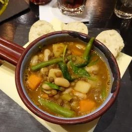 Vicky Barcelona - Gozsdu Udvar Budapest - Étel/ital