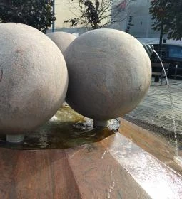 A Vigalmi tér szökőkútja