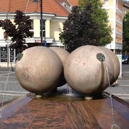 A Vigalmi tér szökőkútja Budapest - Egyéb