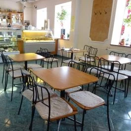 Vikor Cukrászda, Tata - Belső