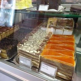 Vikor Cukrászda, Tata - Étel/ital