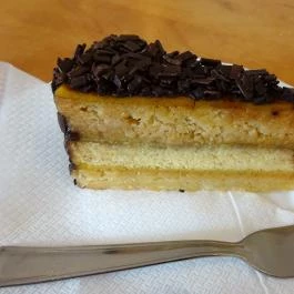 Vikor Cukrászda, Tata - Étel/ital