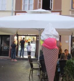 Viktória Fagyizó & Kávézó