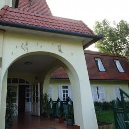 Viktória Panzió étterme Balatonlelle - Külső kép