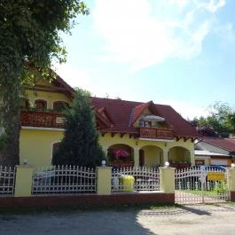 Villa Elisabeth Balatonlelle - Külső kép