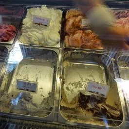 Vinatti Cukrászda Budapest - Étel/ital