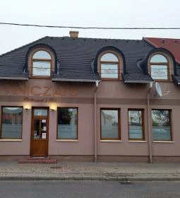 Viniczai's Restaurant & Bar