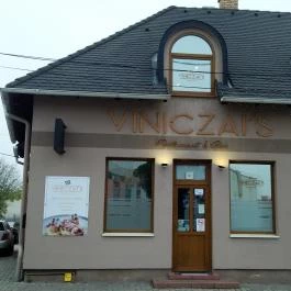 Viniczai's Restaurant & Bar Székesfehérvár - Külső kép