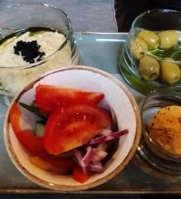 Viniczai's Restaurant & Bar