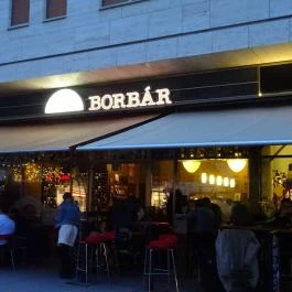 Vinowonka Csokoládé & Borbár, Budapest - Külső kép