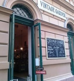 The Sweet by Vintage Garden