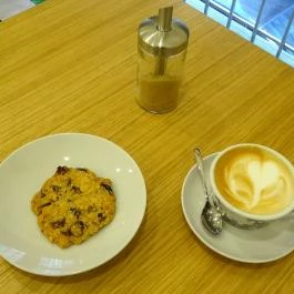 Vinyl & Wood Coffee Bar Budapest - Étel/ital