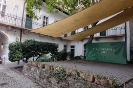 Virág Benedek Ház Budapest