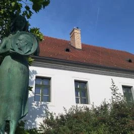 Virág Benedek Ház Budapest - Egyéb