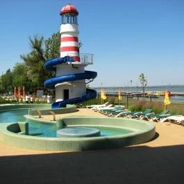 Vital Hotel Nautis, Gárdony - Medence/kert