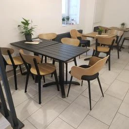 Volume - Cut, Coffee, Culture Budapest - Belső