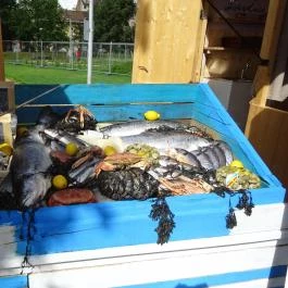 Vörös Homár Belvárosi Halpiac & Gasztrobár, Budapest - Étel/ital