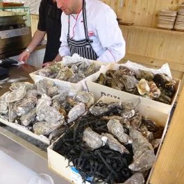 Vörös Homár Belvárosi Halpiac & Gasztrobár, Budapest - Étel/ital