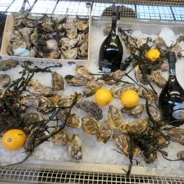 Vörös Homár Belvárosi Halpiac & Gasztrobár, Budapest - Étel/ital