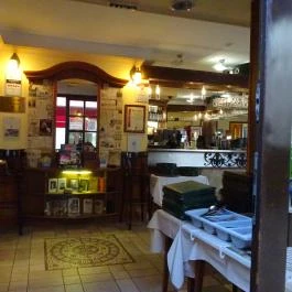 Vörös Postakocsi Étterem, Budapest - Belső