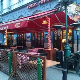 Vörös Postakocsi Étterem, Budapest - Külső kép