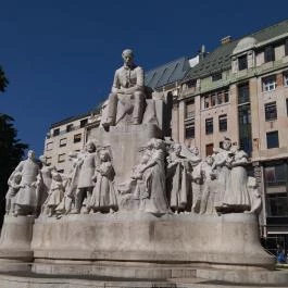 Vörösmarty Mihály szobra Budapest - Egyéb
