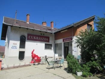 Vörösvár Cukrászda Pilisvörösvár