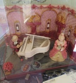 Vörösvár Cukrászda