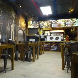 W35 Prémium Budapest - Belső